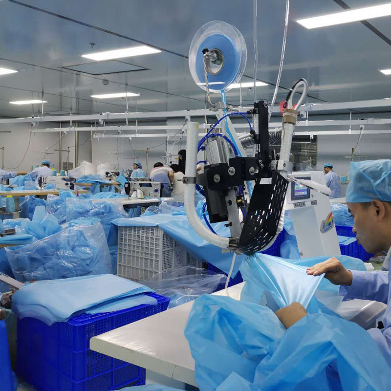 Yiwu Ruoxuan Garment Factory som tillverkar isoleringskläder för frontlinjearbetare
