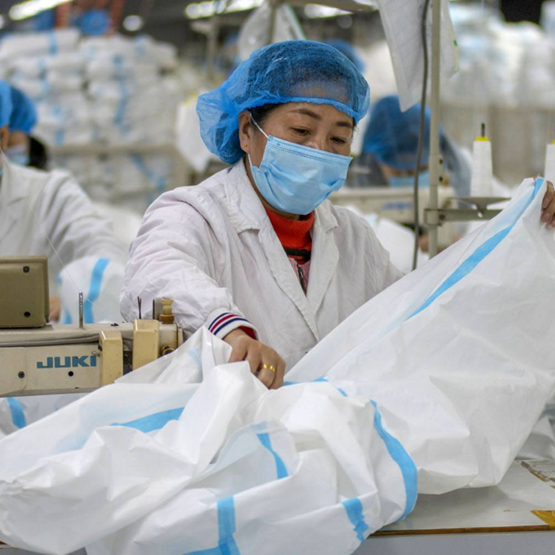 Ruoxuan plaggfabrik exporterade 450K skyddsdräkter till USA.